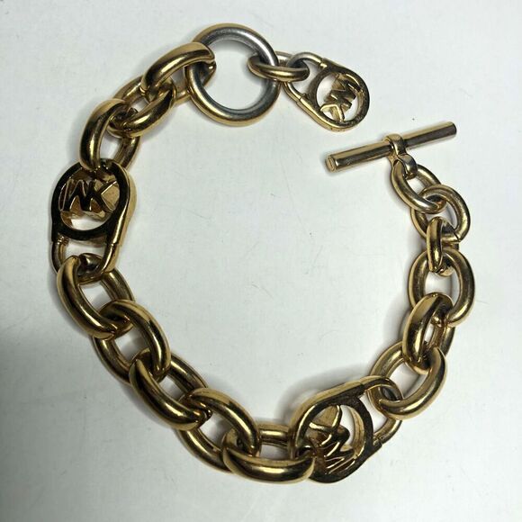1100 Michael Kors gold tone toggle MK link Bracelet 8.5" *read - Picture 3 of 3